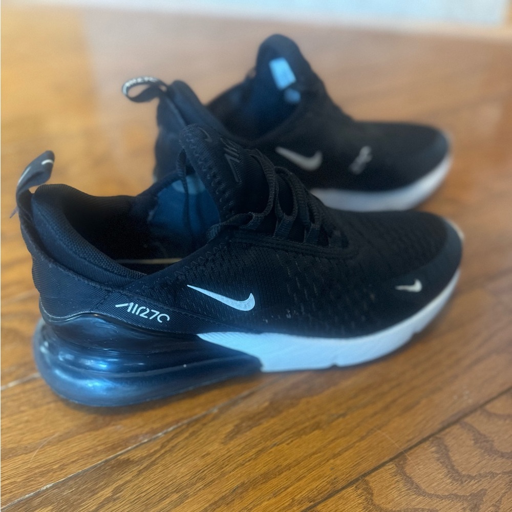 Nike Black and White Air Max 270 - Picture 9 of 11
